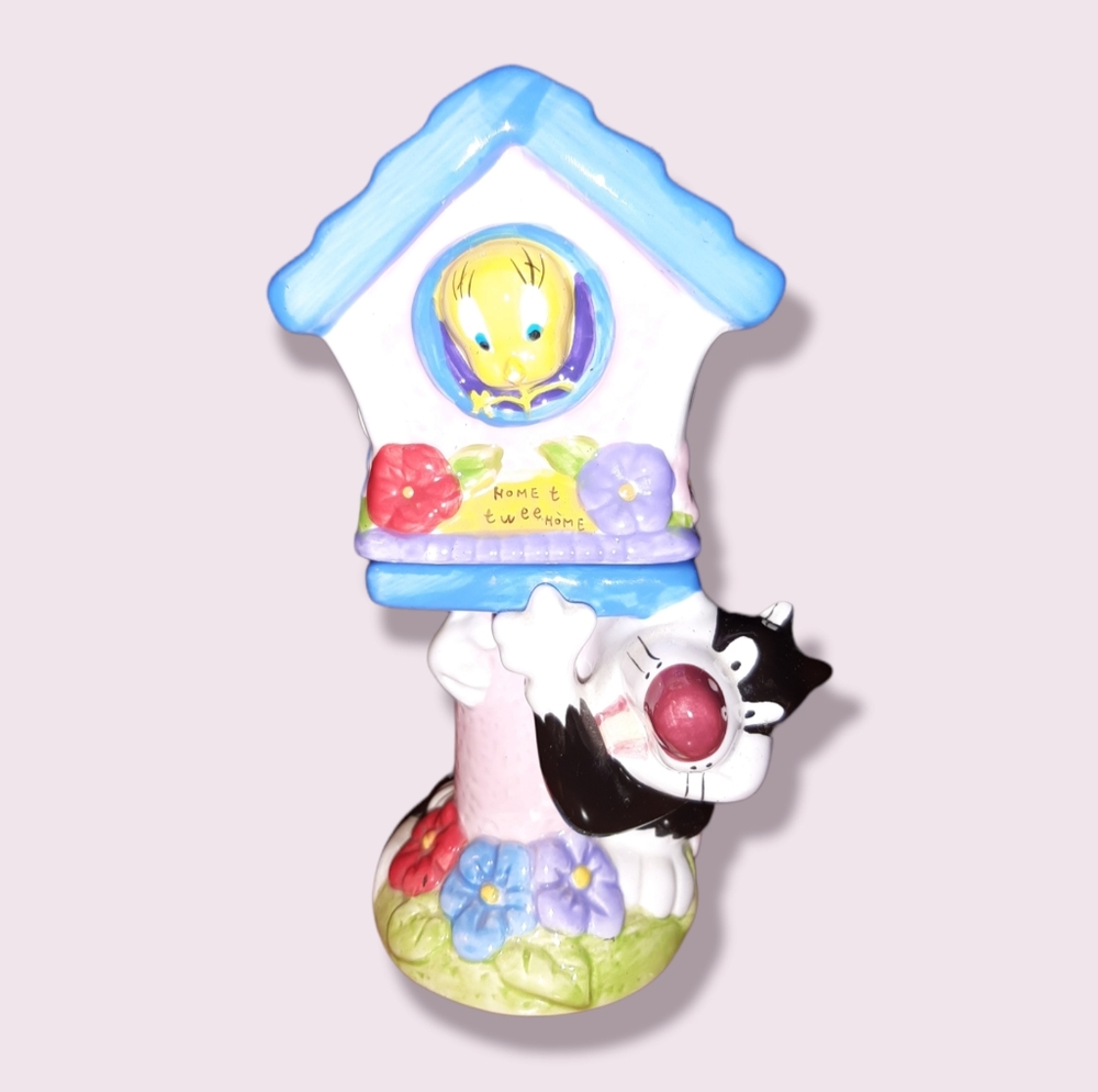 Looney Tunes Tweety Bird & Sylvester Salt n Pepper Shakers